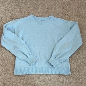 EUC - GAP Girls Soft Blue Crew Neck Sweater - size M